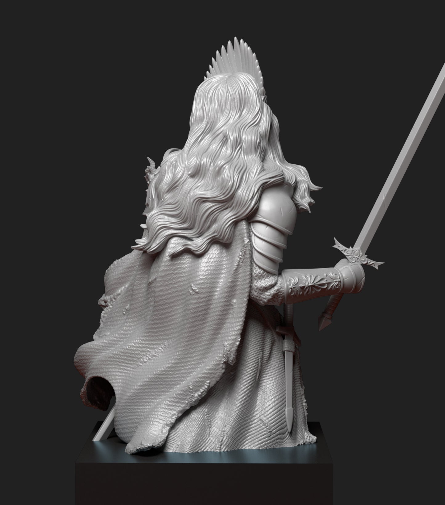 The Queen - Bust - Arthurian Tales: The Grail Quest
